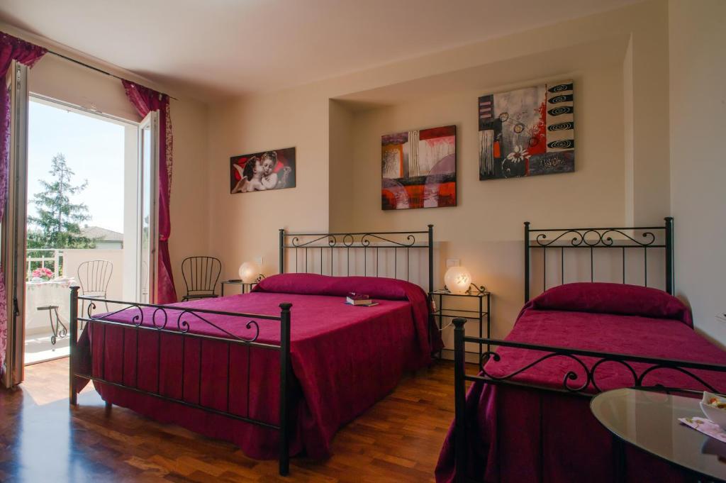 B&B Alle Tre Rose Montignoso Esterno foto