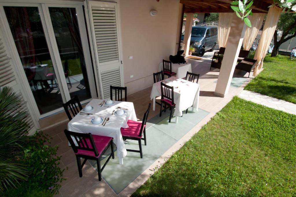 B&B Alle Tre Rose Montignoso Esterno foto